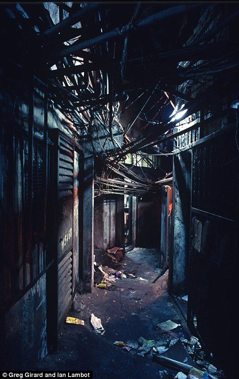 Kowloon Walled City 17